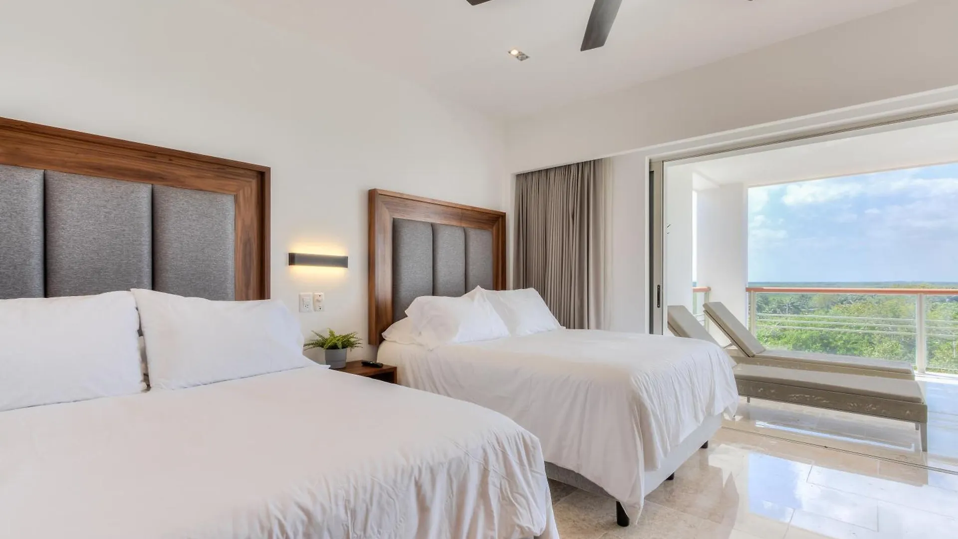 Luxury 2-Bedroom Apartment With Beach Club Access Cancun Mexico